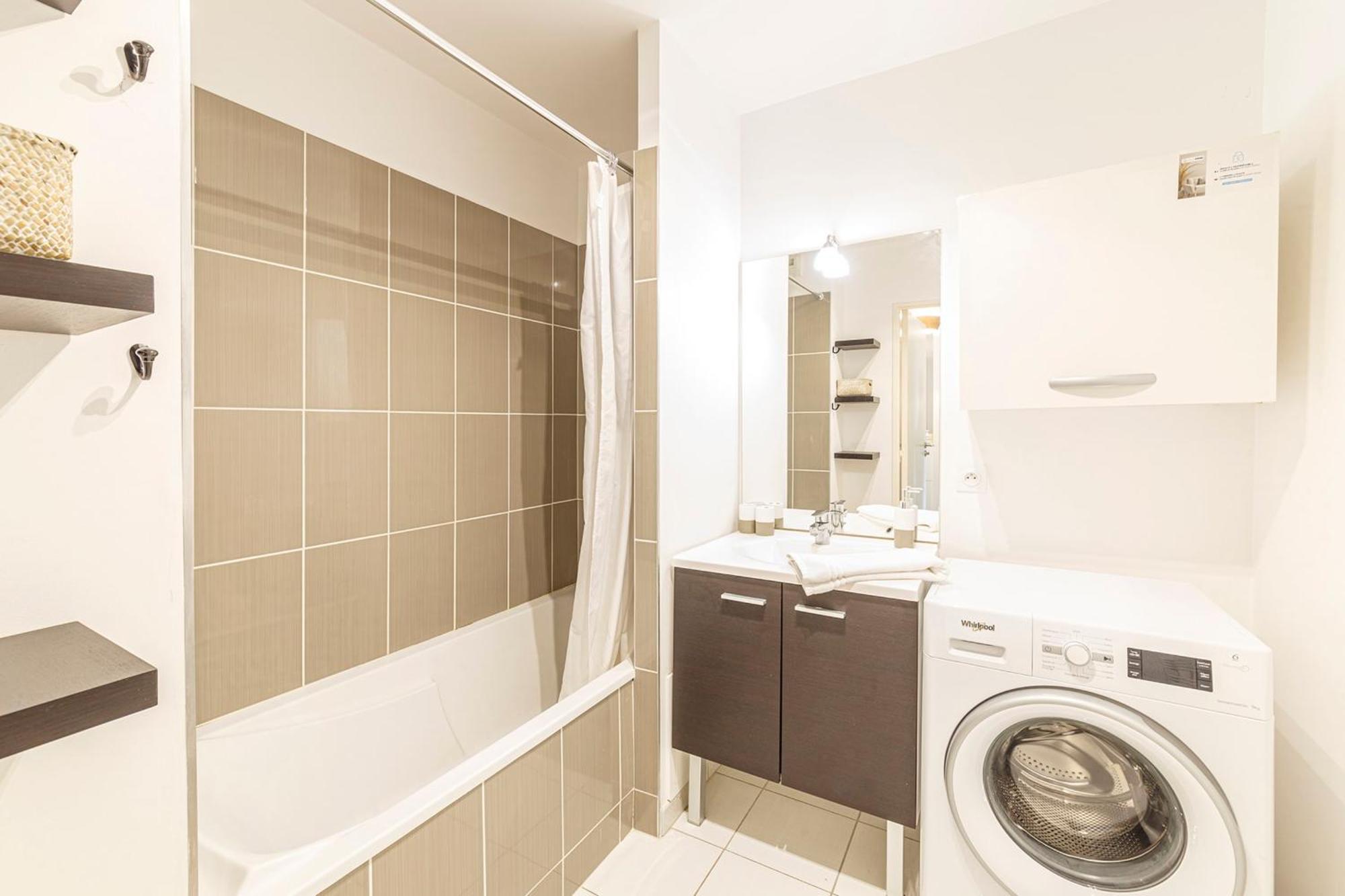Le Jean Moulin - Appartement A 2 Pas Du Tramway Angers Dış mekan fotoğraf